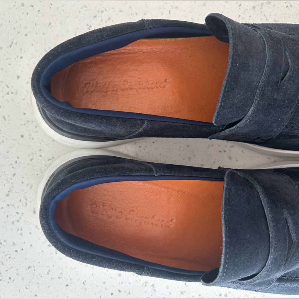Wolf and Shepherd Men's Crossover Loafers - Picture 4 of 10